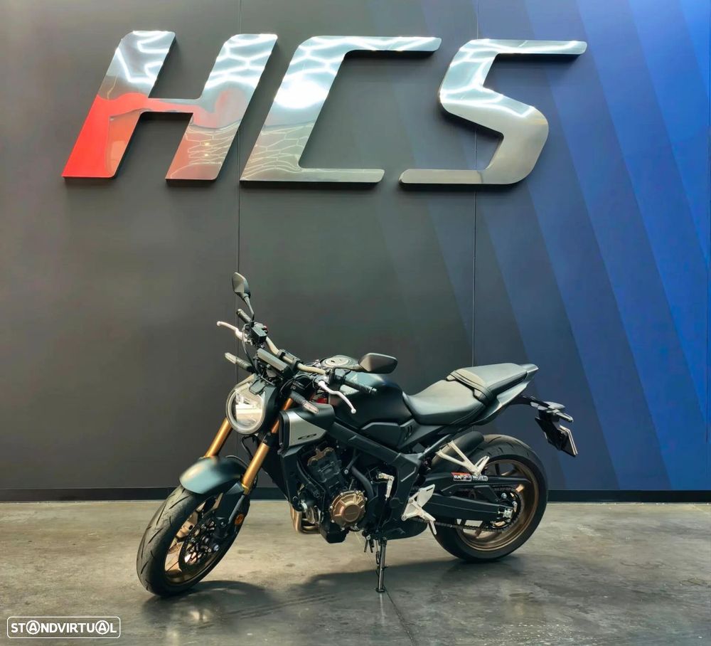 Honda CB - 1