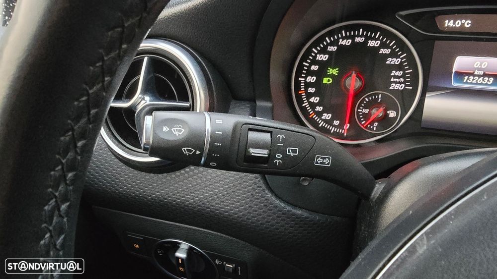 Mercedes-Benz A 180 d Urban - 13