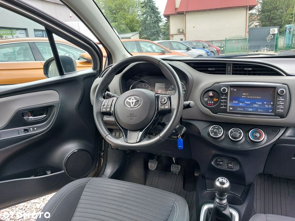 Toyota Yaris 1.5 Premium - 6