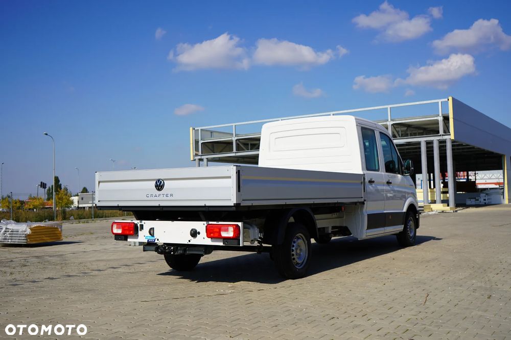 Volkswagen CRAFTER 35 Skrzyniowy z podwójną kabiną - 14