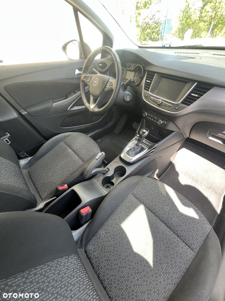 Opel Crossland X - 10