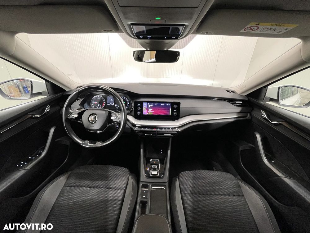 Skoda Octavia 2.0 TDI DSG Ambition - 8