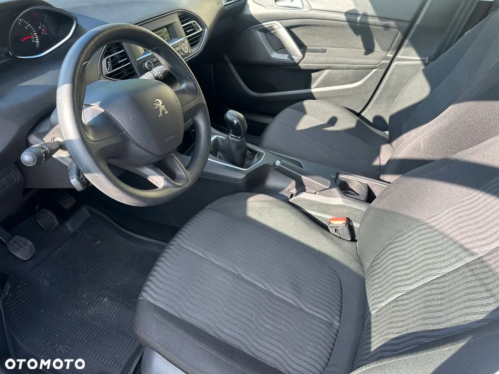 Peugeot 308 1.2 PureTech Access S&S - 6