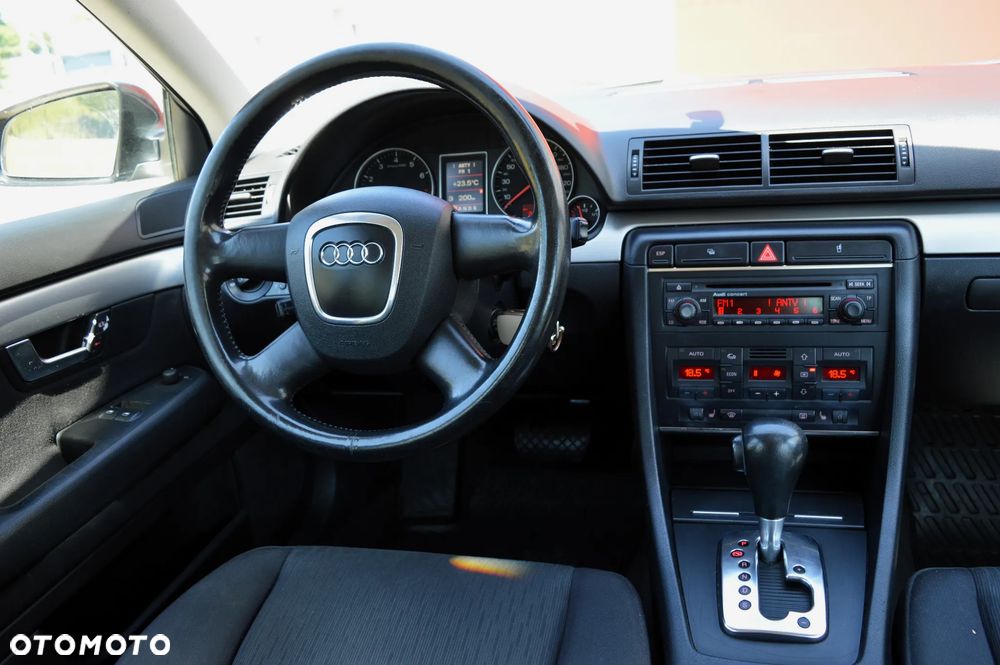 Audi A4 Limousine 1.8 T multitronic - 9