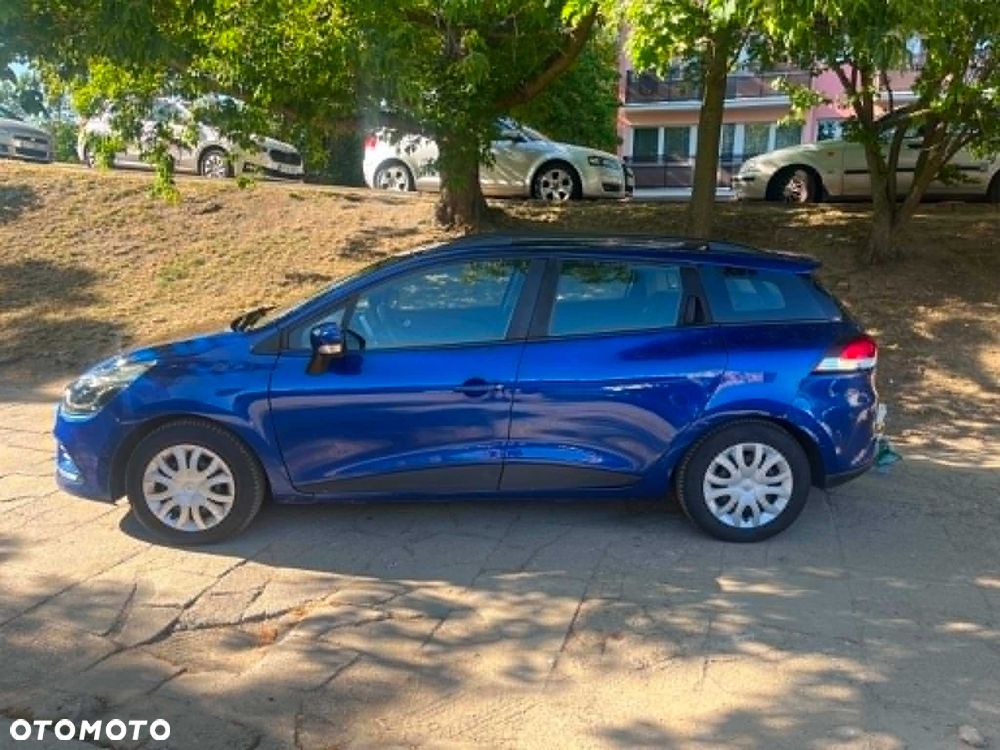 Renault Clio - 2