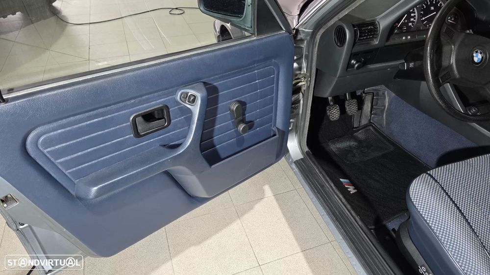 BMW 318 i - 28
