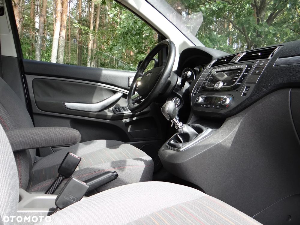 Ford C-MAX 2.0 TDCi Titanium - 8