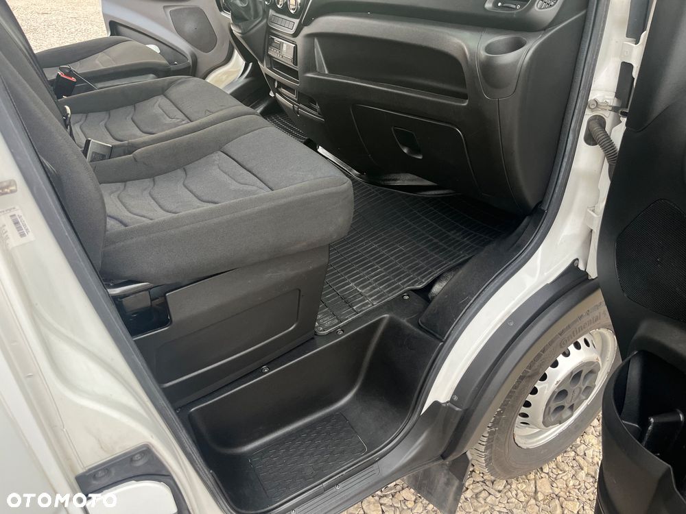 Iveco DAILY - 22