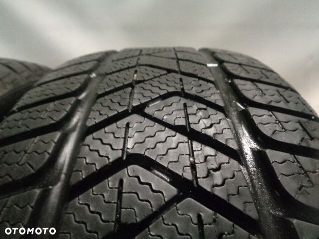 PIRELLI WINTER SOTTOZERO 3 215/55R18 99V - 5