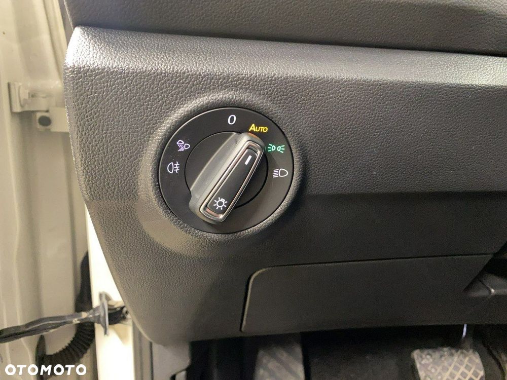 Volkswagen T-Roc - 38