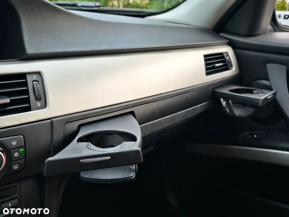 BMW Seria 3 - 30