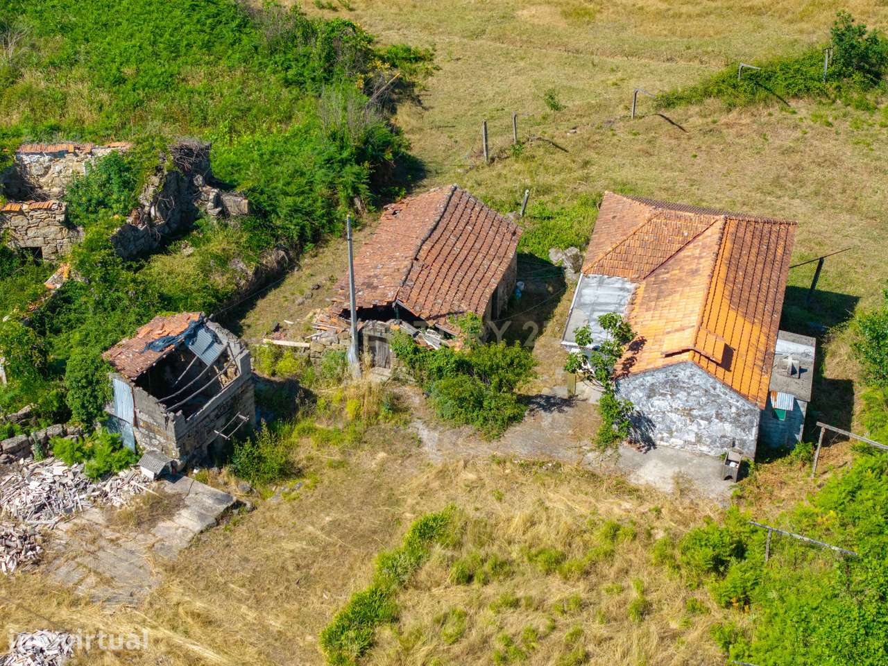 Moradia para Recuperação em Vila Boa do Bispo, Marco de Canaveses - Grande imagem: 2/17