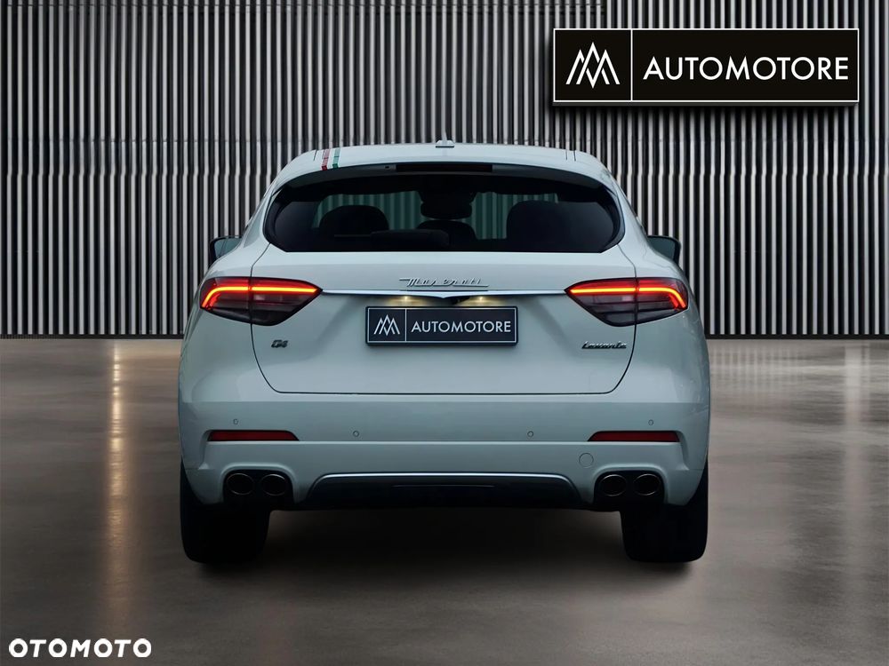 Maserati Levante Q4 - 8