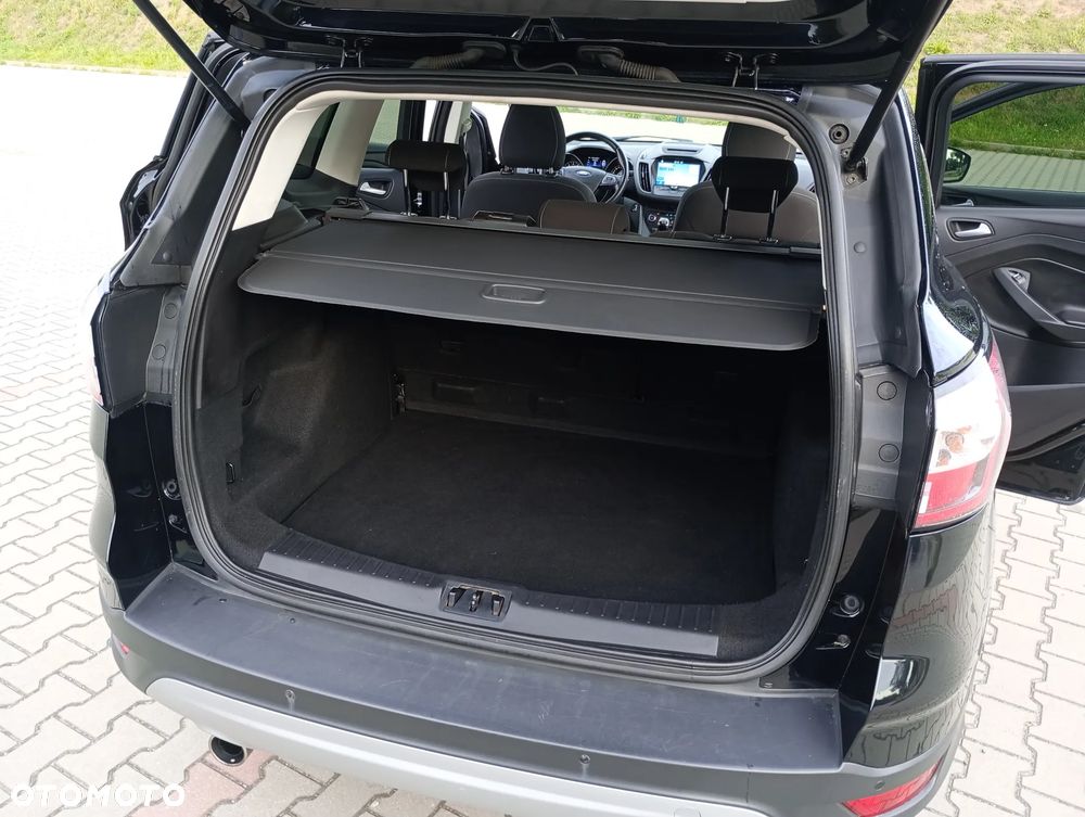 Ford Kuga 1.5 EcoBoost 2x4 Titanium - 33