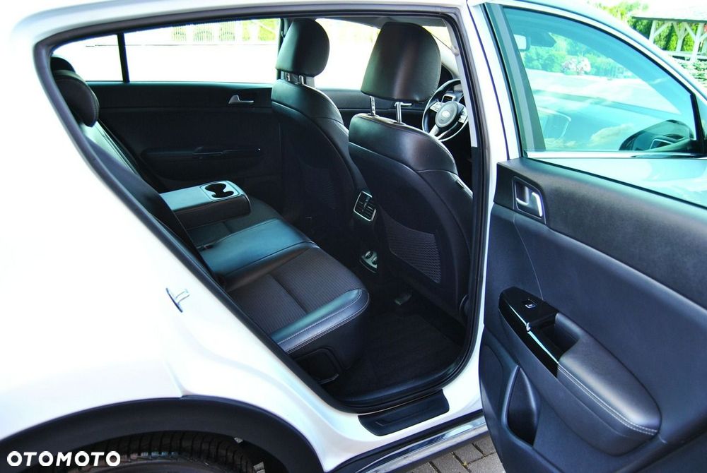 Kia Sportage 1.6 CRDI AWD VISION - 12
