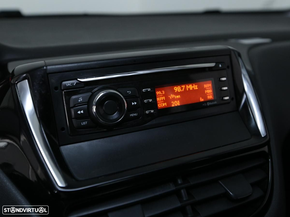 Peugeot 208 1.4 HDi Access - 18
