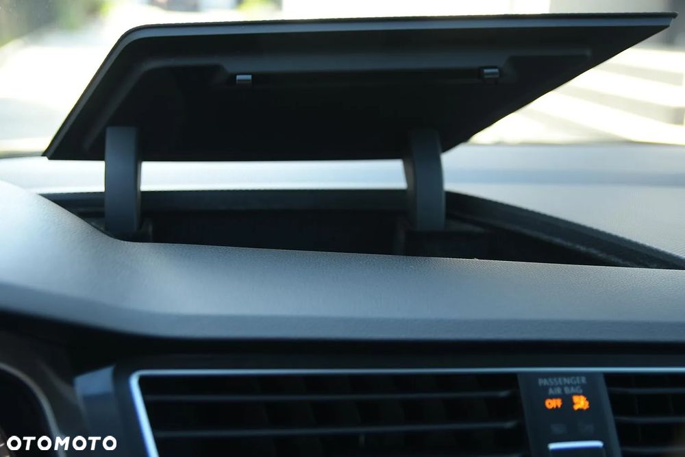 Volkswagen Tiguan - 36