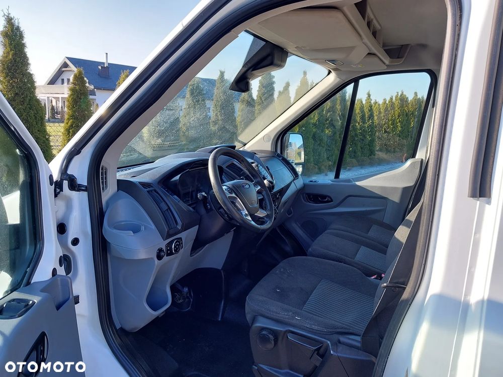 Ford Transit - 19