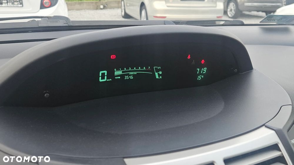 Toyota Yaris 1.3 Luna A/C - 11