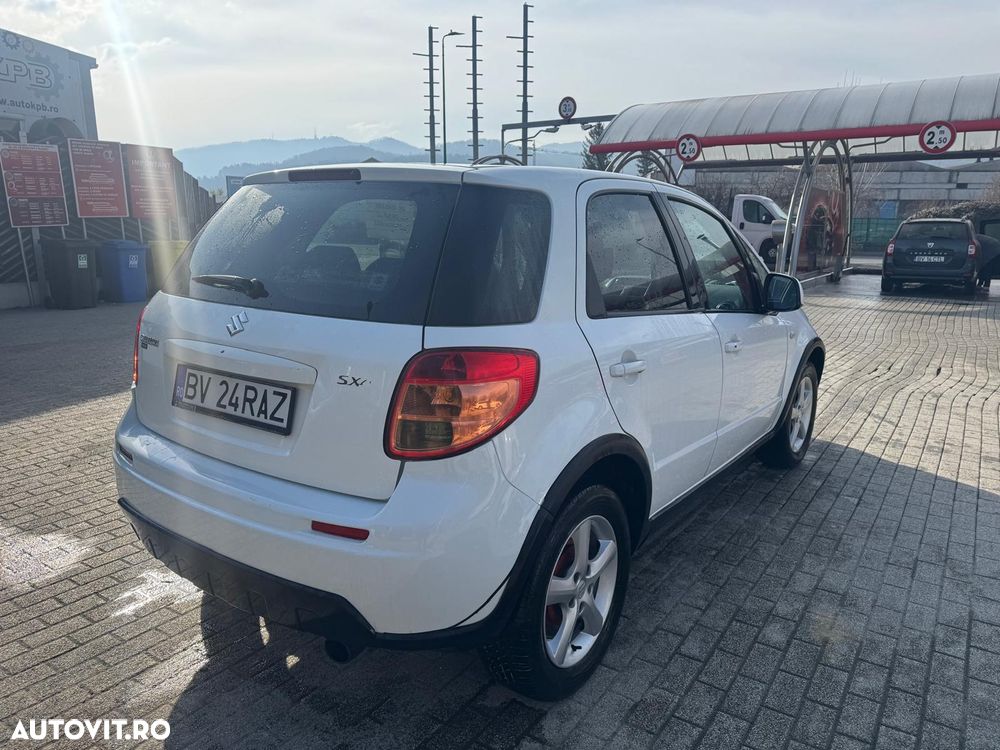 Suzuki SX4 1.6L 4WD GLX - 3