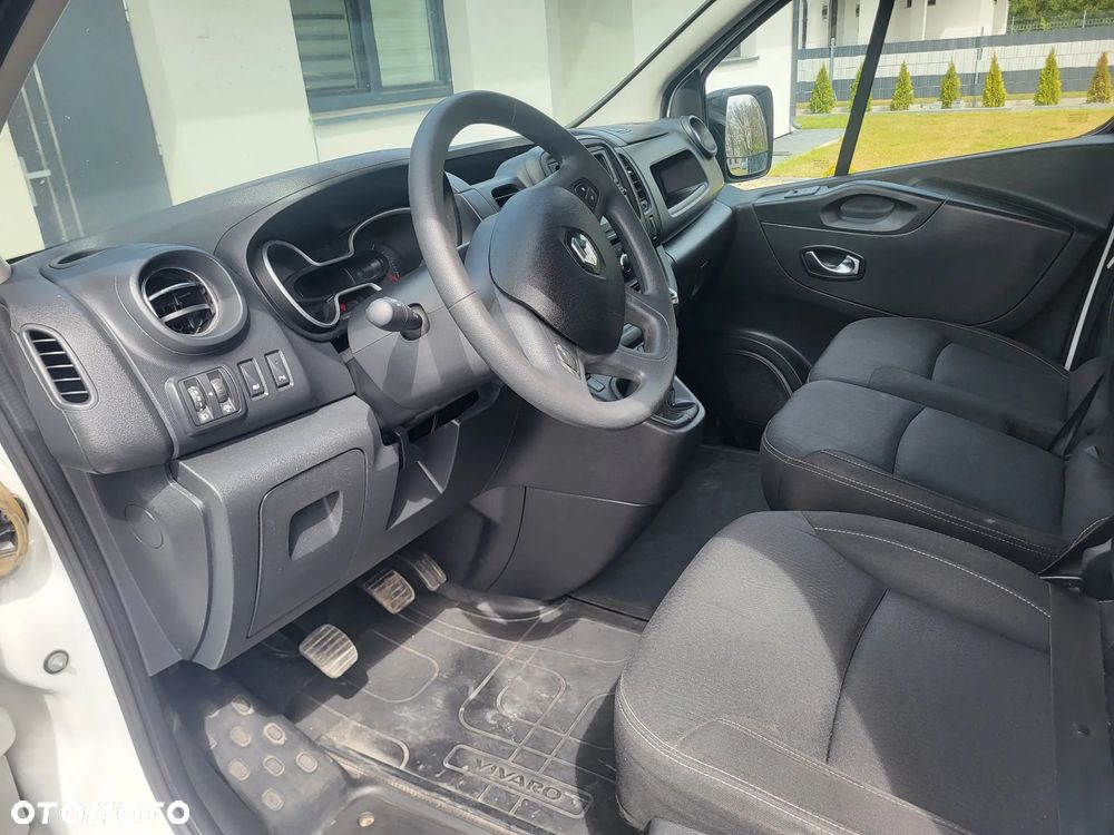 Renault Trafic - 10