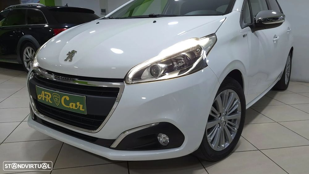 Peugeot 208 1.2 PureTech Style - 22