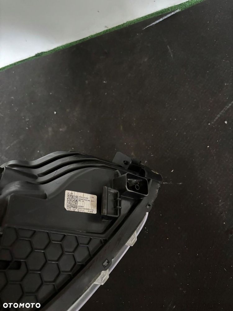 LAMPA LEWA REFLERTOR KIA CEED 3 III LIFT ZWYKŁA HALOGENOWA SOCZEWKA  LED - 8