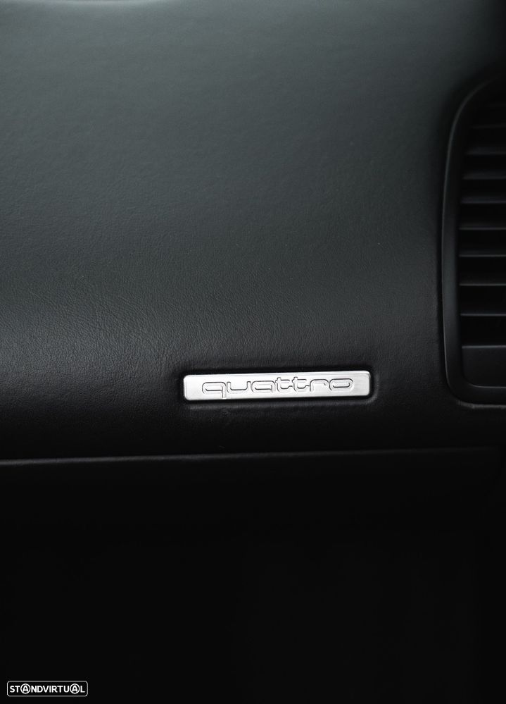 Audi R8 Spyder 4.2 FSI quattro R tronic - 21