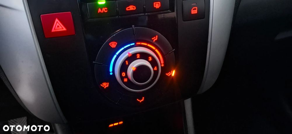 Kia Venga 1.6 CVVT Spirit - 11