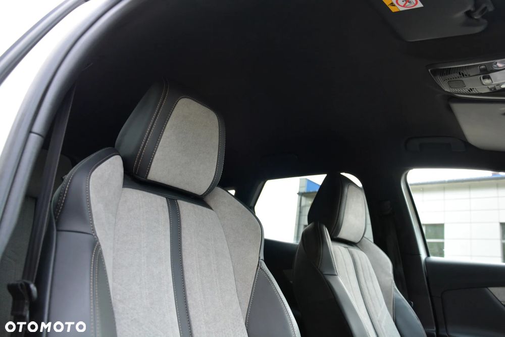 Peugeot 3008 Hybrid4 300 e-EAT8 GT - 36