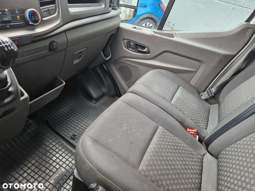 Ford transit Trend - 20