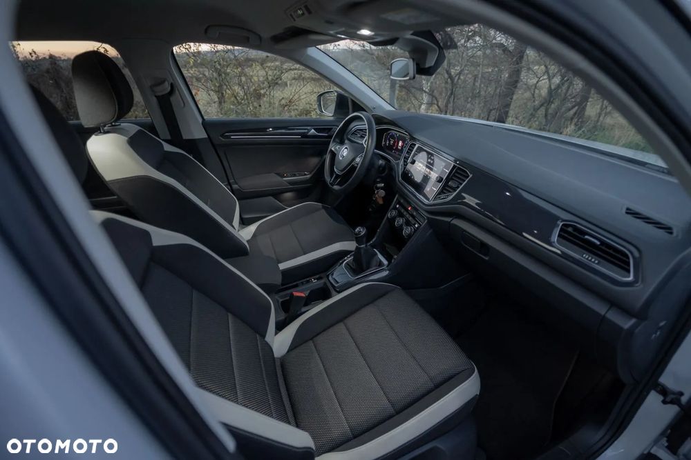 Volkswagen T-Roc 1.5 TSI GPF ACT Premium - 40