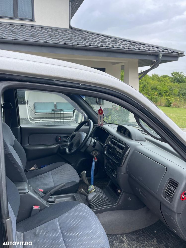 Mitsubishi L200 - 4