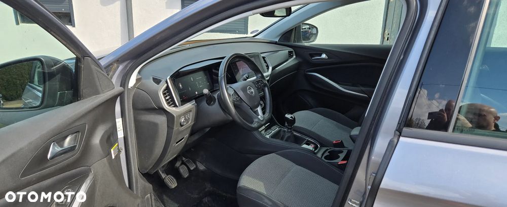 Opel Grandland X 1.2 Start/Stop Business Edition - 10