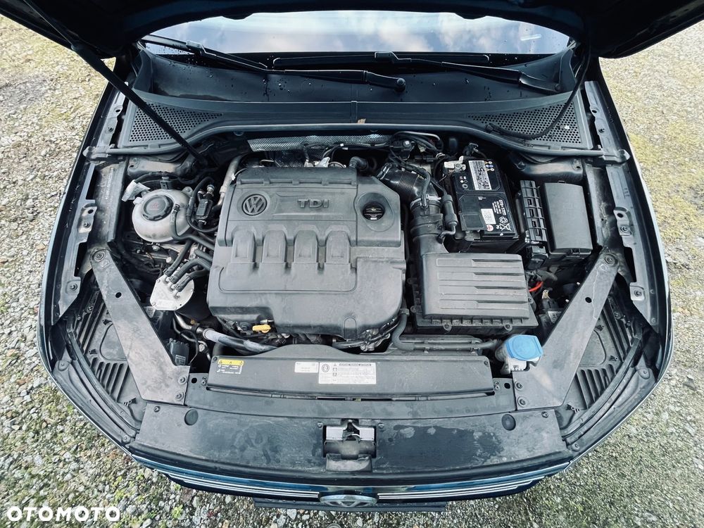Volkswagen Passat 2.0 TDI (BlueMotion Technology) Highline - 18