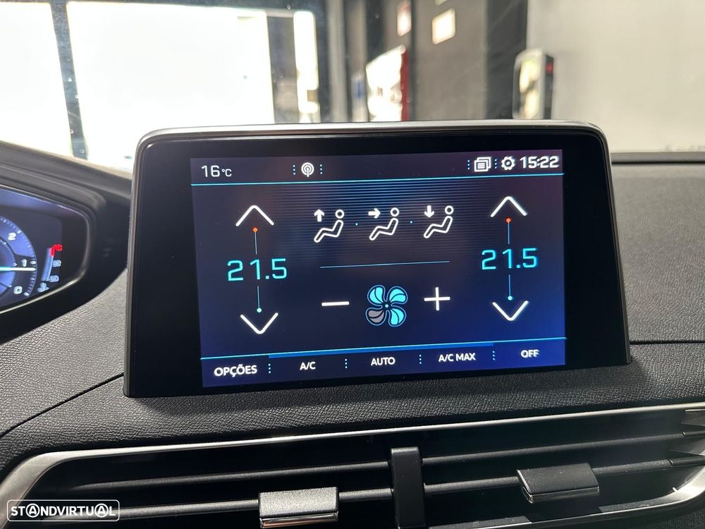 Peugeot 5008 1.5 BlueHDi Allure EAT8 - 32