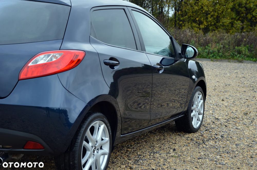 Mazda 2 1.3 Exclusive + - 13