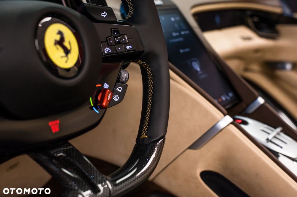 Ferrari Roma Spider - 32