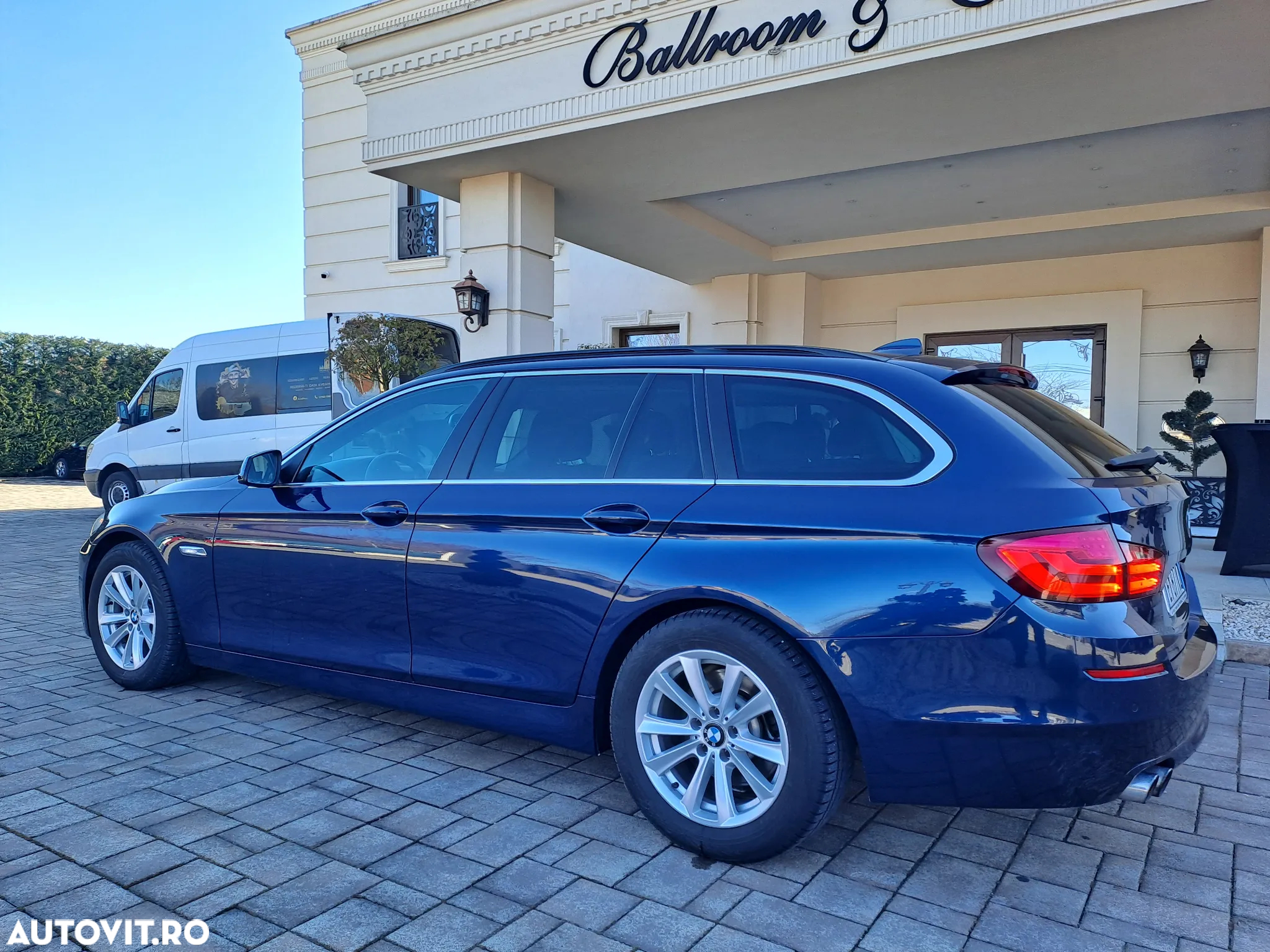 BMW Seria 5 520d Gran Turismo Aut. Luxury Line - 2