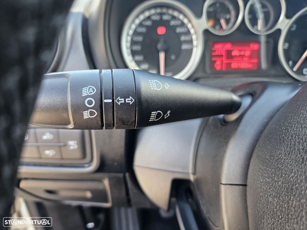 Alfa Romeo MiTo 1.3 JTDM Trofeo - 30