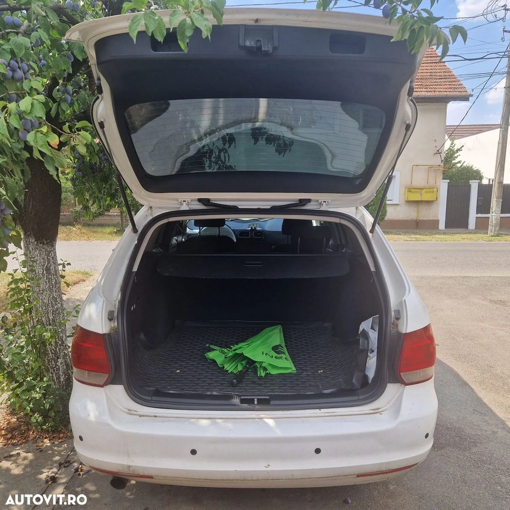 Volkswagen Golf - 12