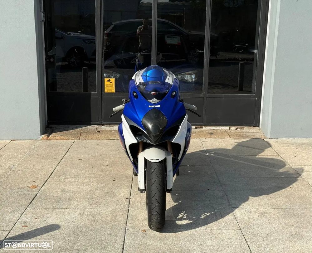 Suzuki GSX-R - 6