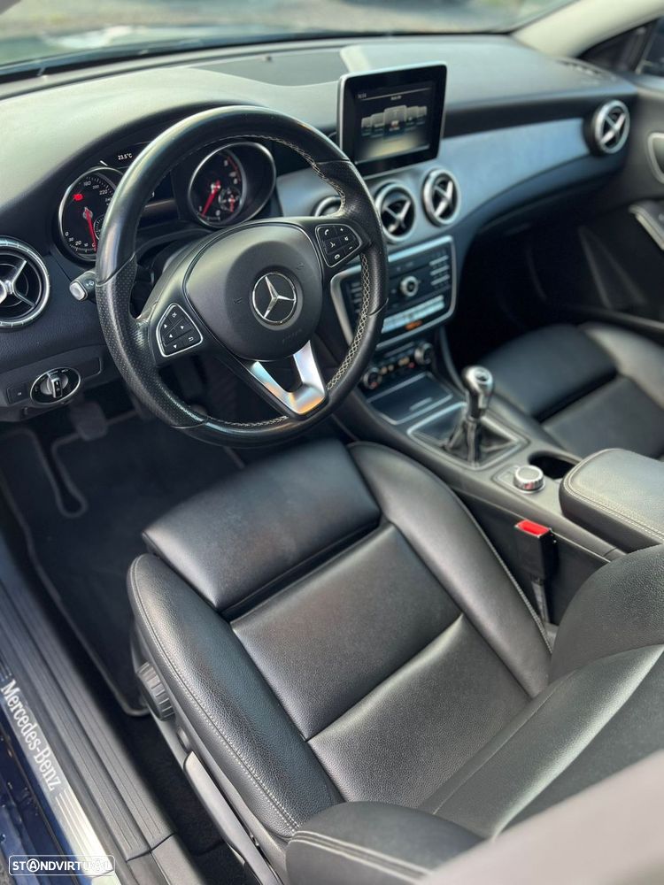 Mercedes-Benz CLA 180 - 10