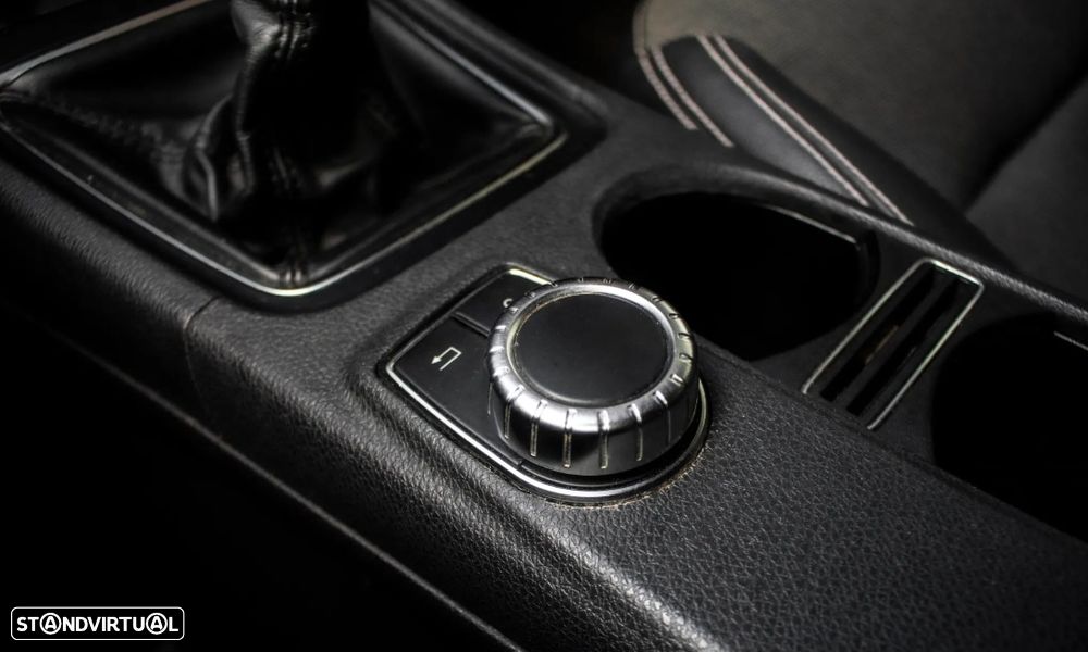 Mercedes-Benz A 180 d AMG Line - 18