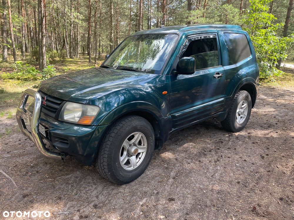 Mitsubishi Pajero - 1