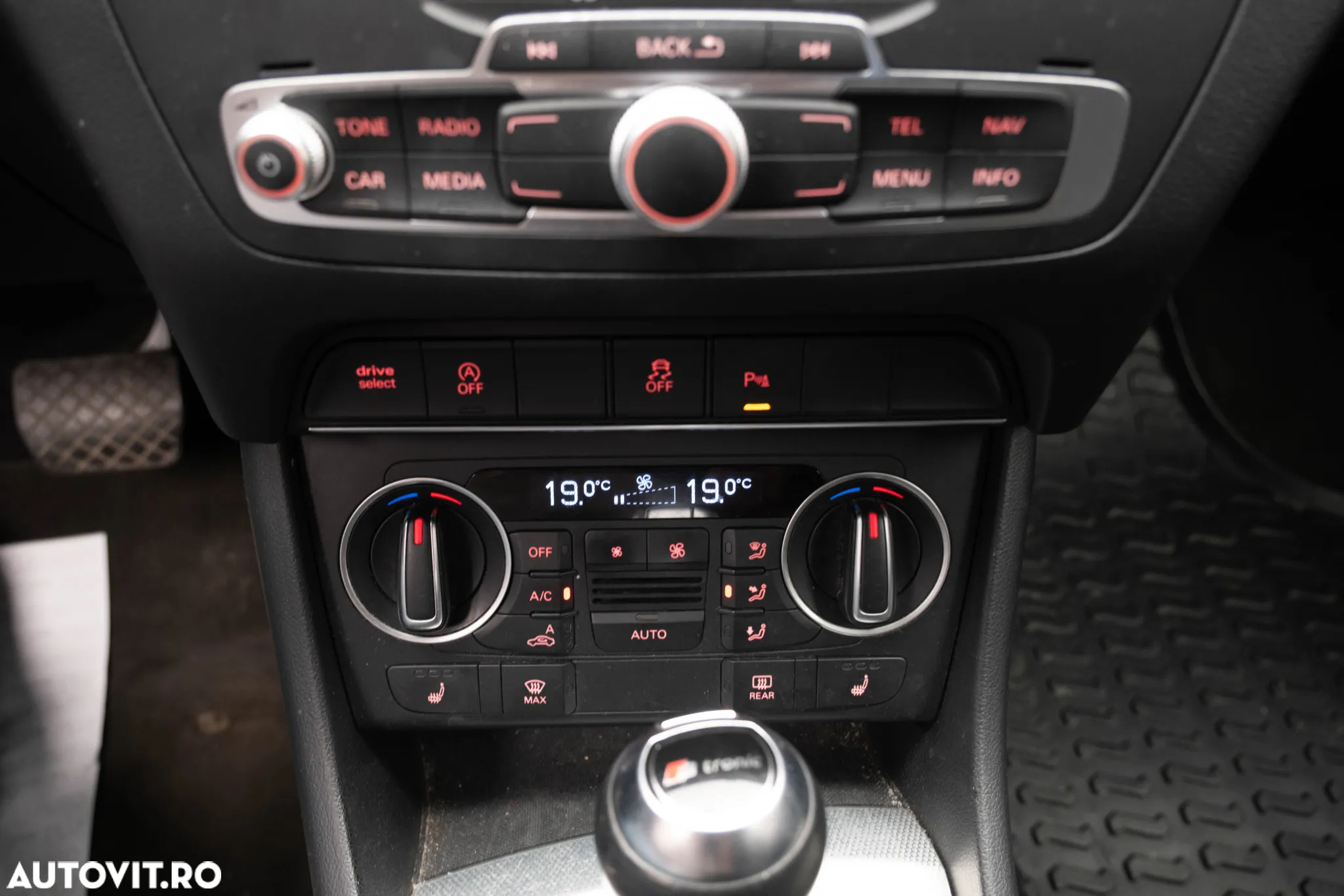 Audi Q3 1.4 TFSI Stronic - 27
