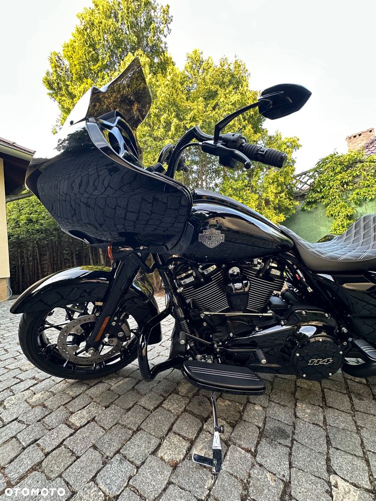 Harley-Davidson Touring Road Glide - 3