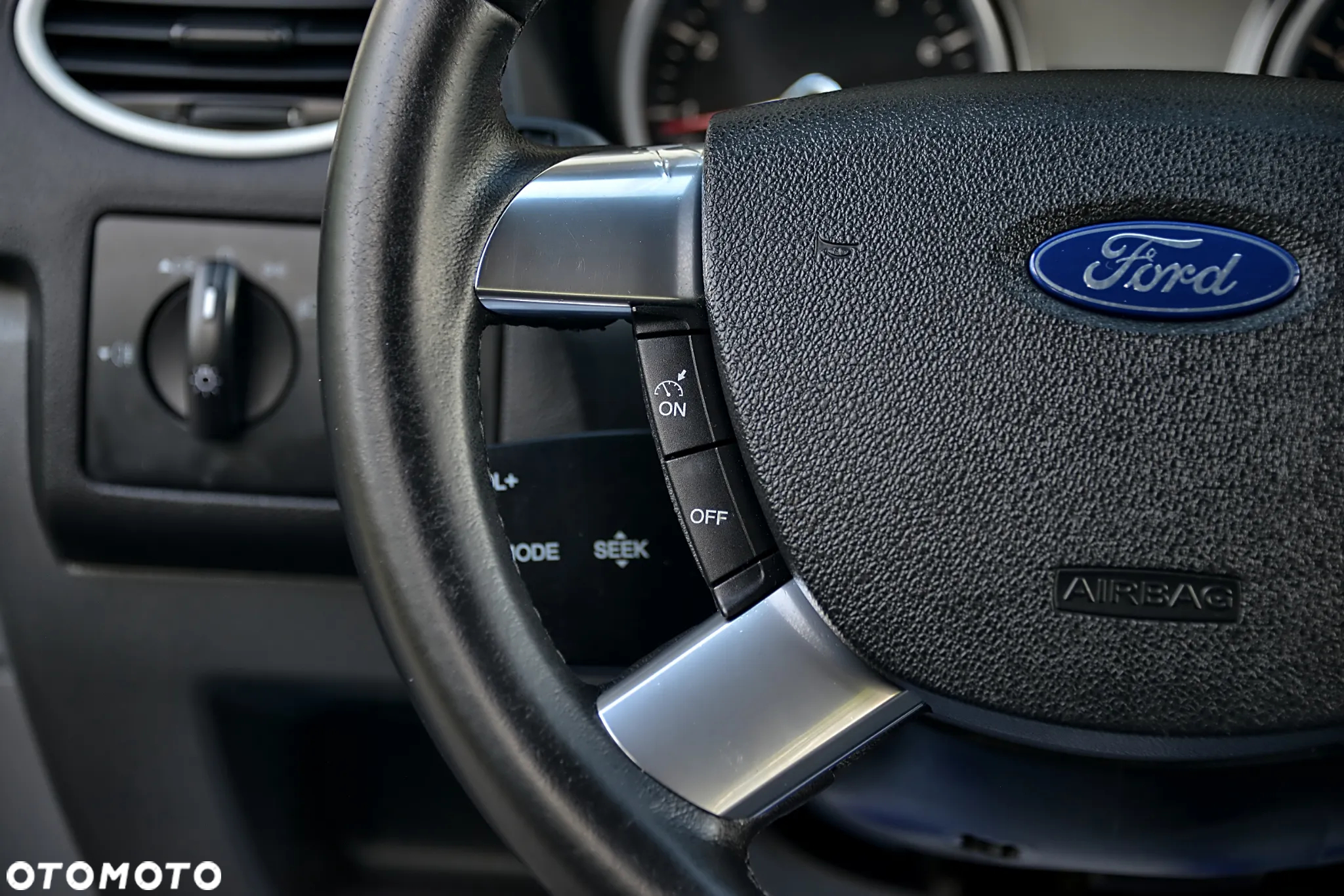 Ford Focus 1.6 Trend + - 36