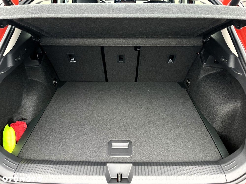 Volkswagen T-Roc - 30
