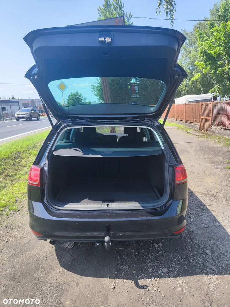 Volkswagen Golf - 8